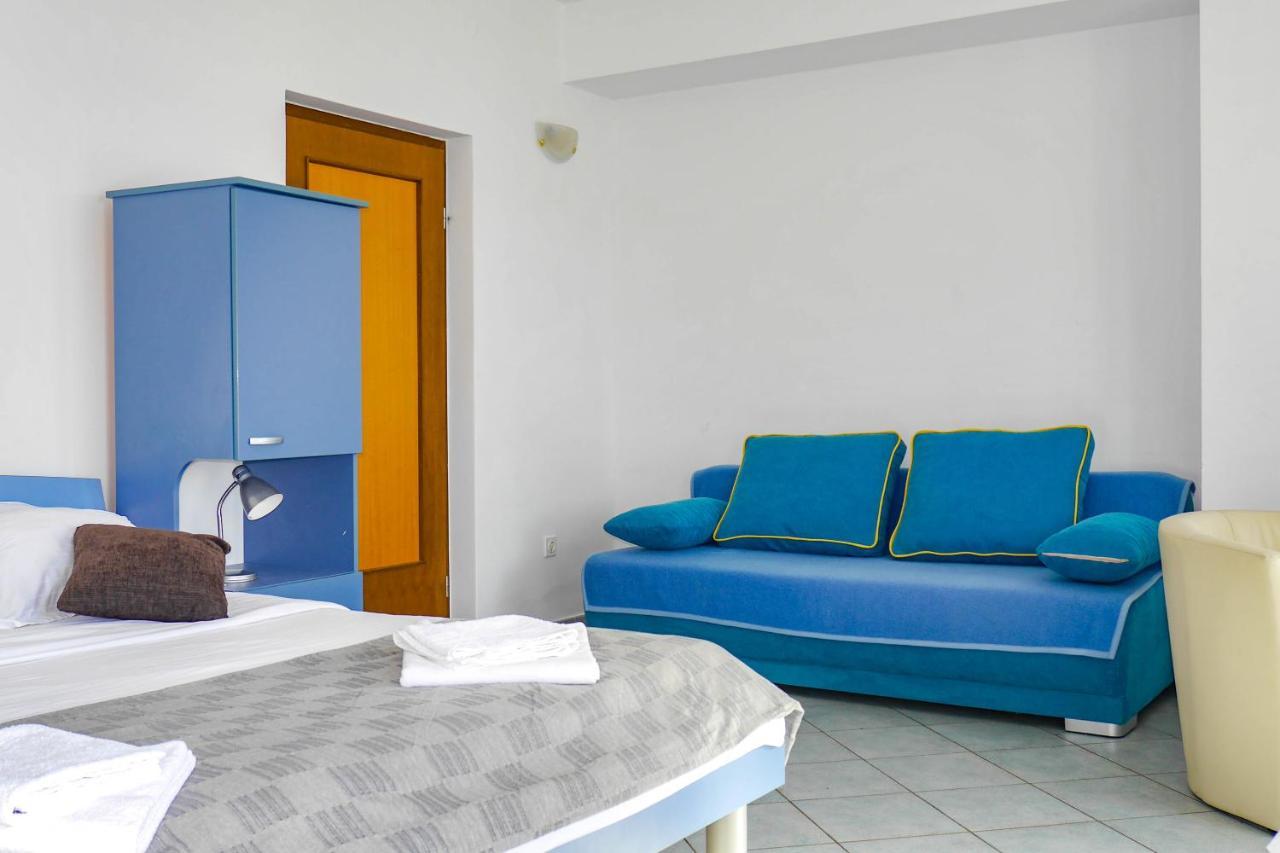 Apartments Beach Dugi Rat Exterior foto