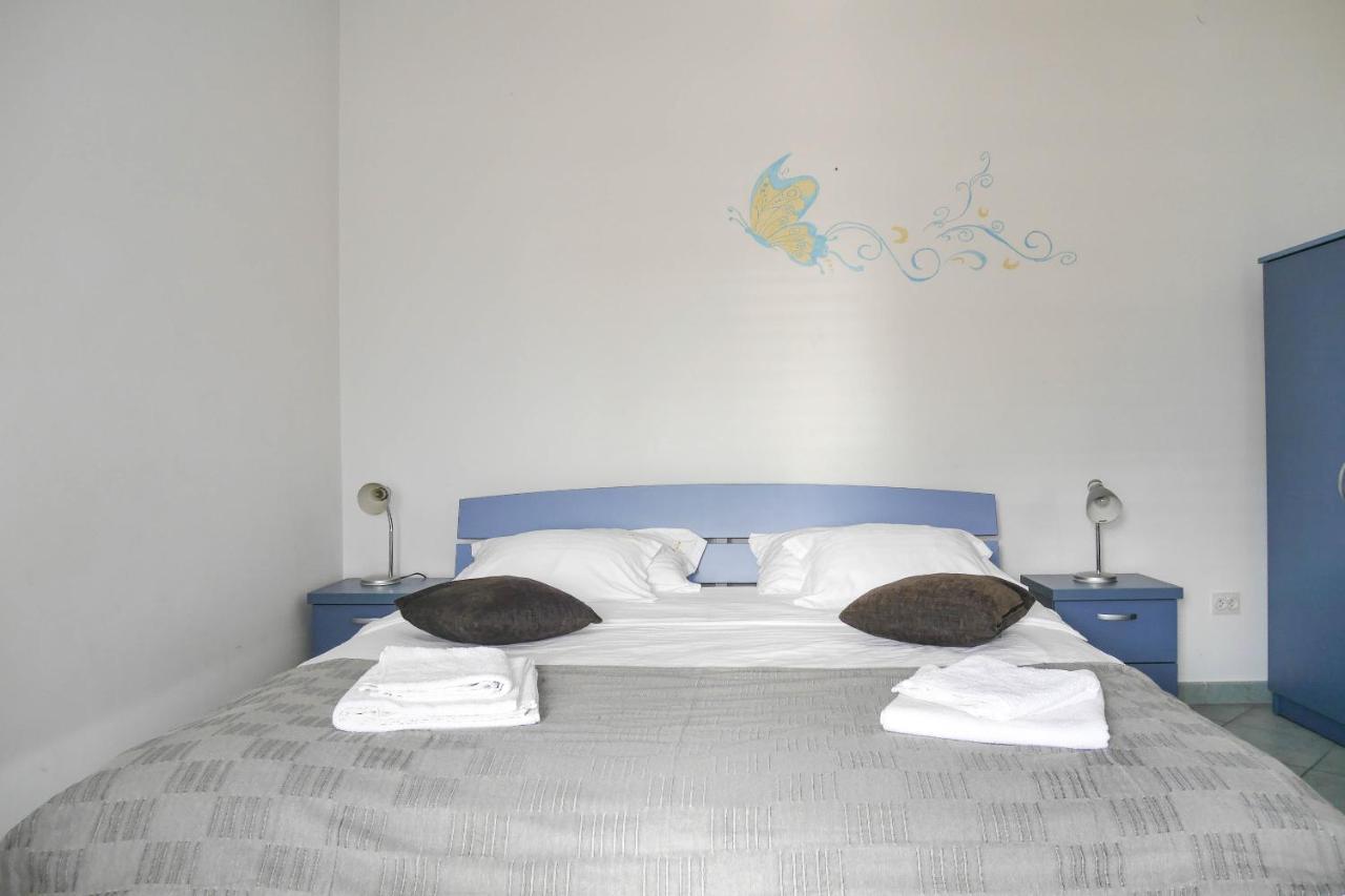 Apartments Beach Dugi Rat Exterior foto