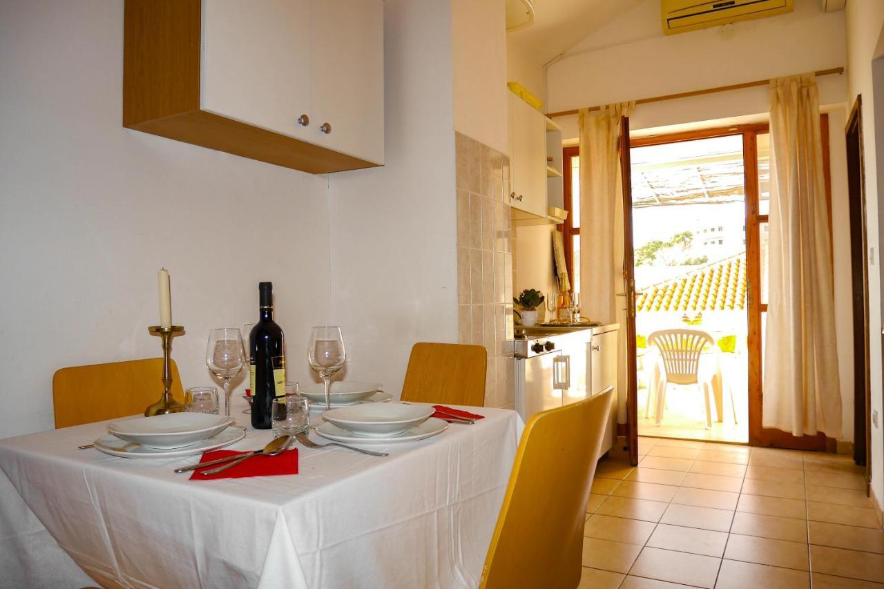 Apartments Beach Dugi Rat Exterior foto