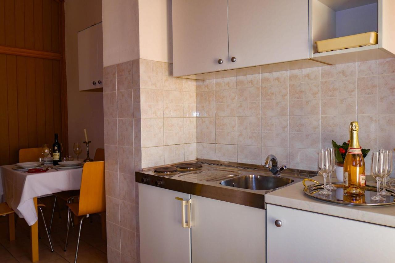 Apartments Beach Dugi Rat Exterior foto